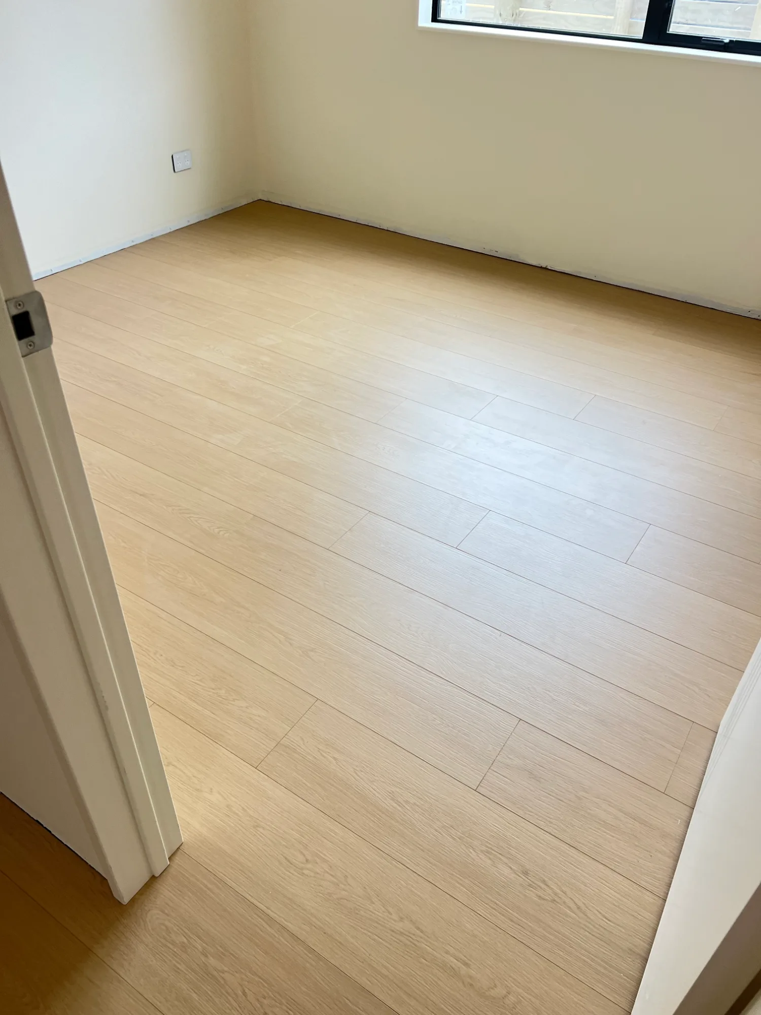 Warm Sand Oak view 3