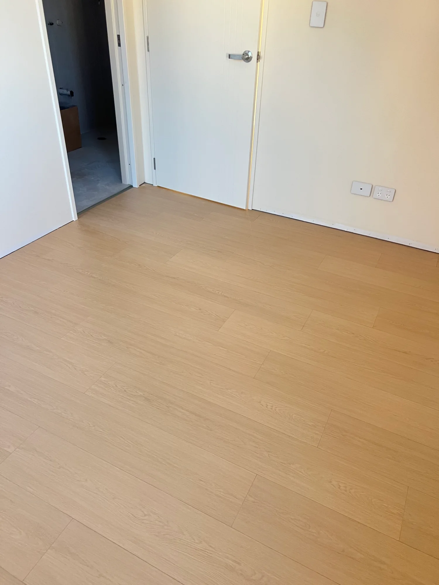 Warm Sand Oak view 6