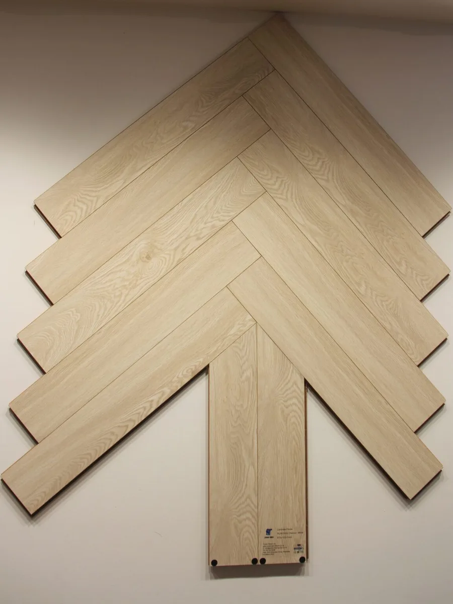 Chevron-White