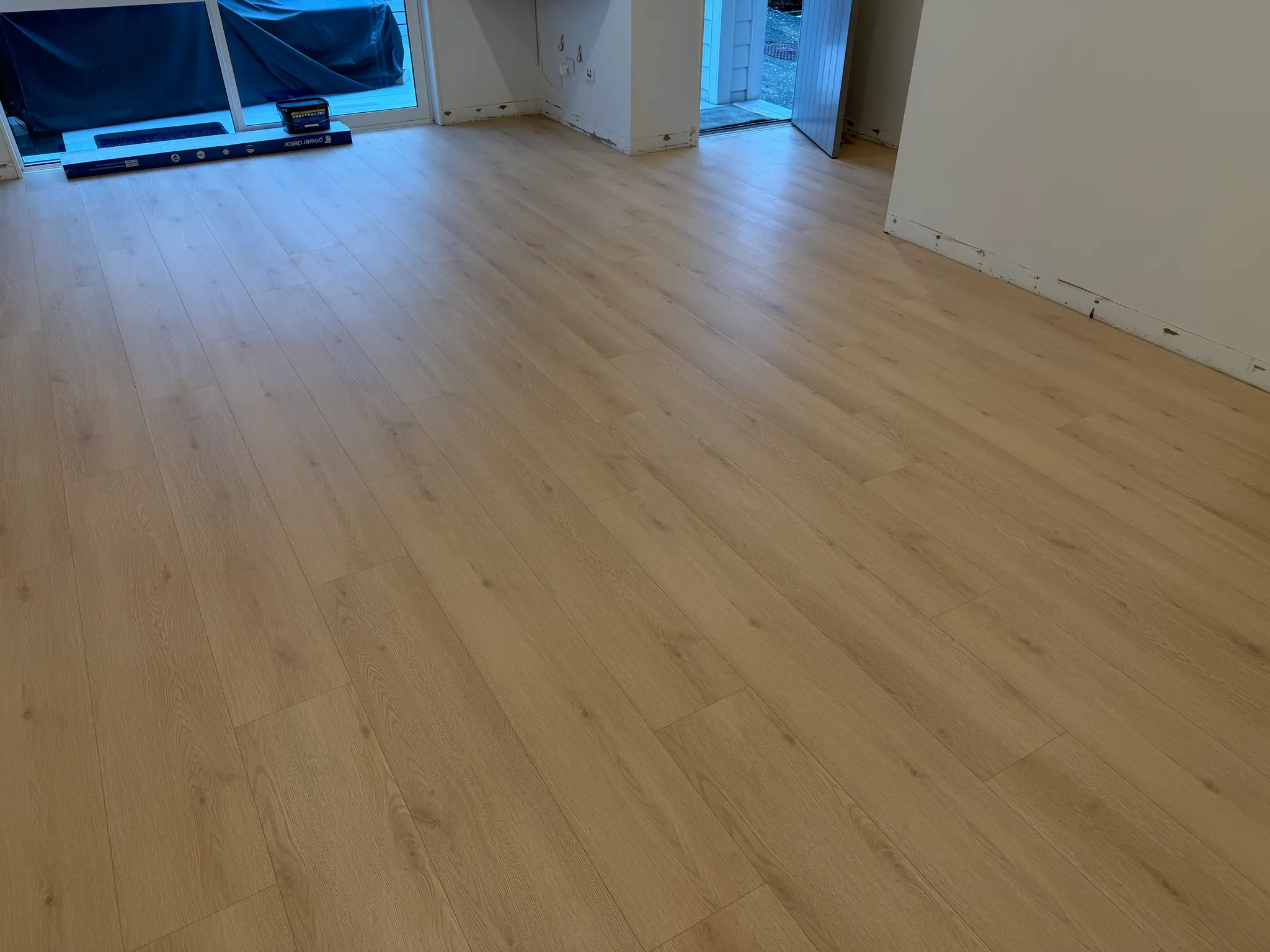 PK1506WP-Ivory Grain Oak view 6
