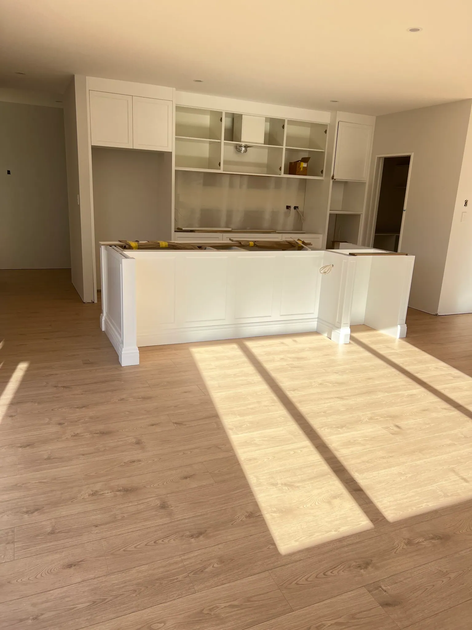 PK7074W-Light Natural Oak view 4