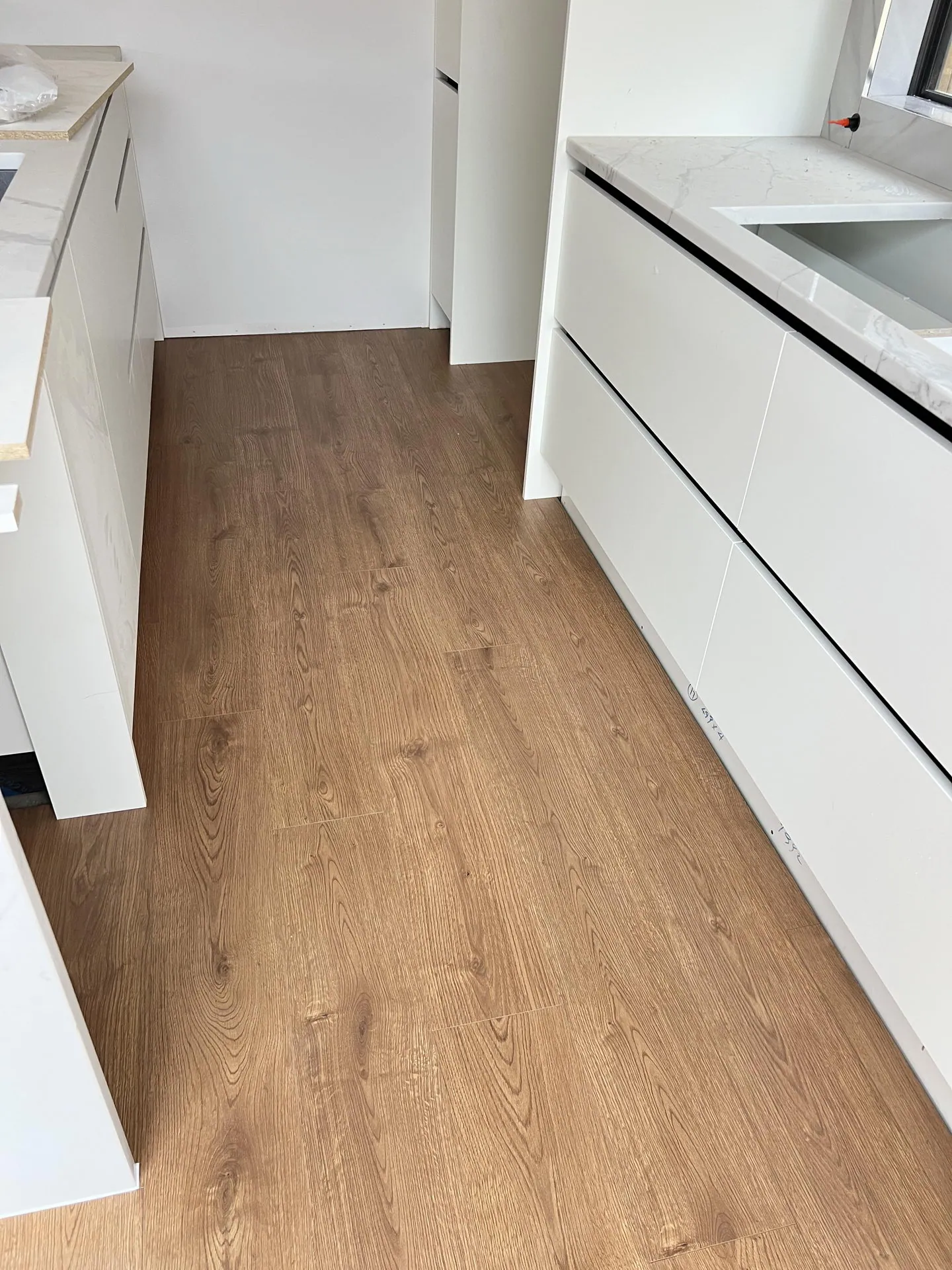 PK7083W-Vintage Oak view 11