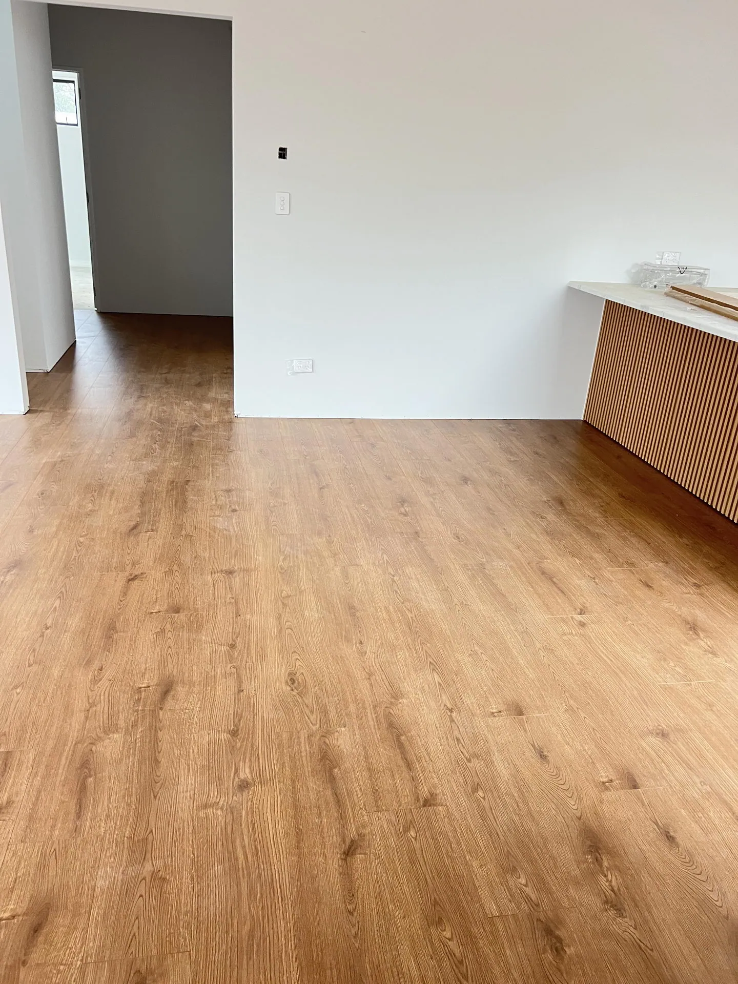 PK7083W-Vintage Oak view 12