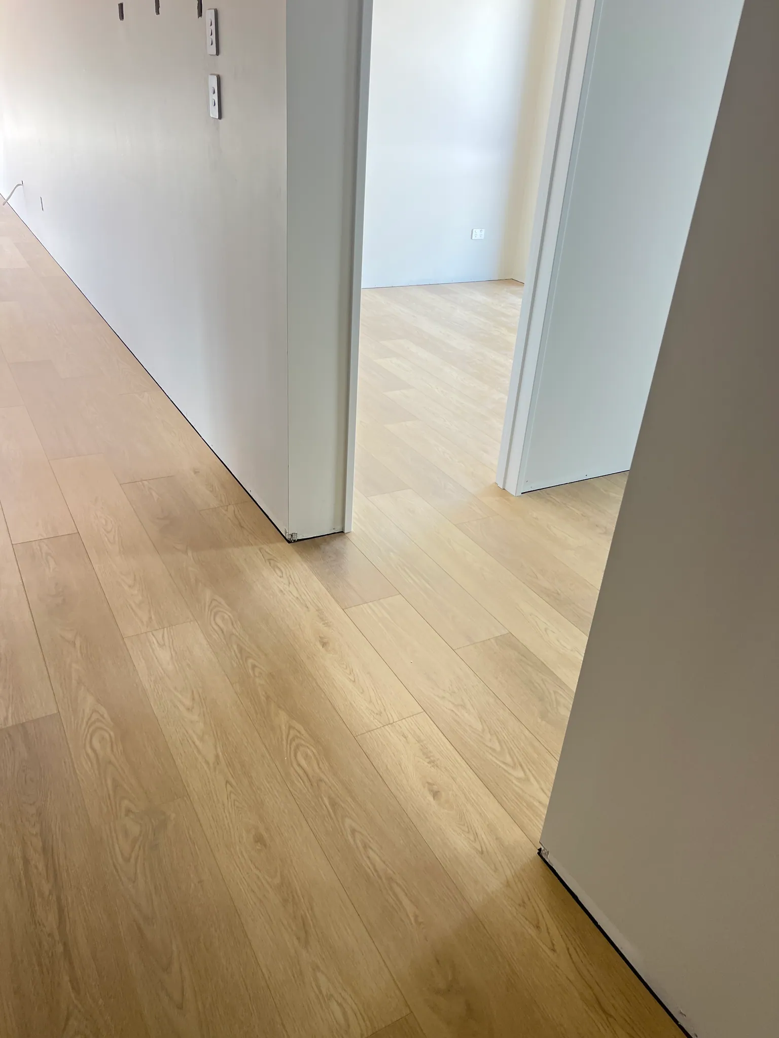 PK7089W-Natural Varnished Oak view 5