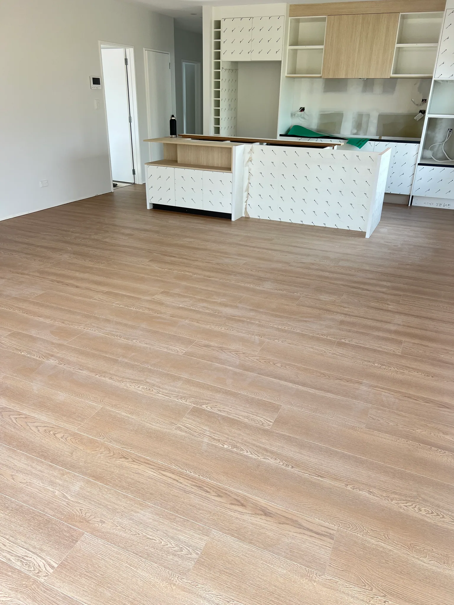 CLEARANCE!!  PK7093WP-Soft Camel Oak-90m2 left, $28+gst per m2 view 2