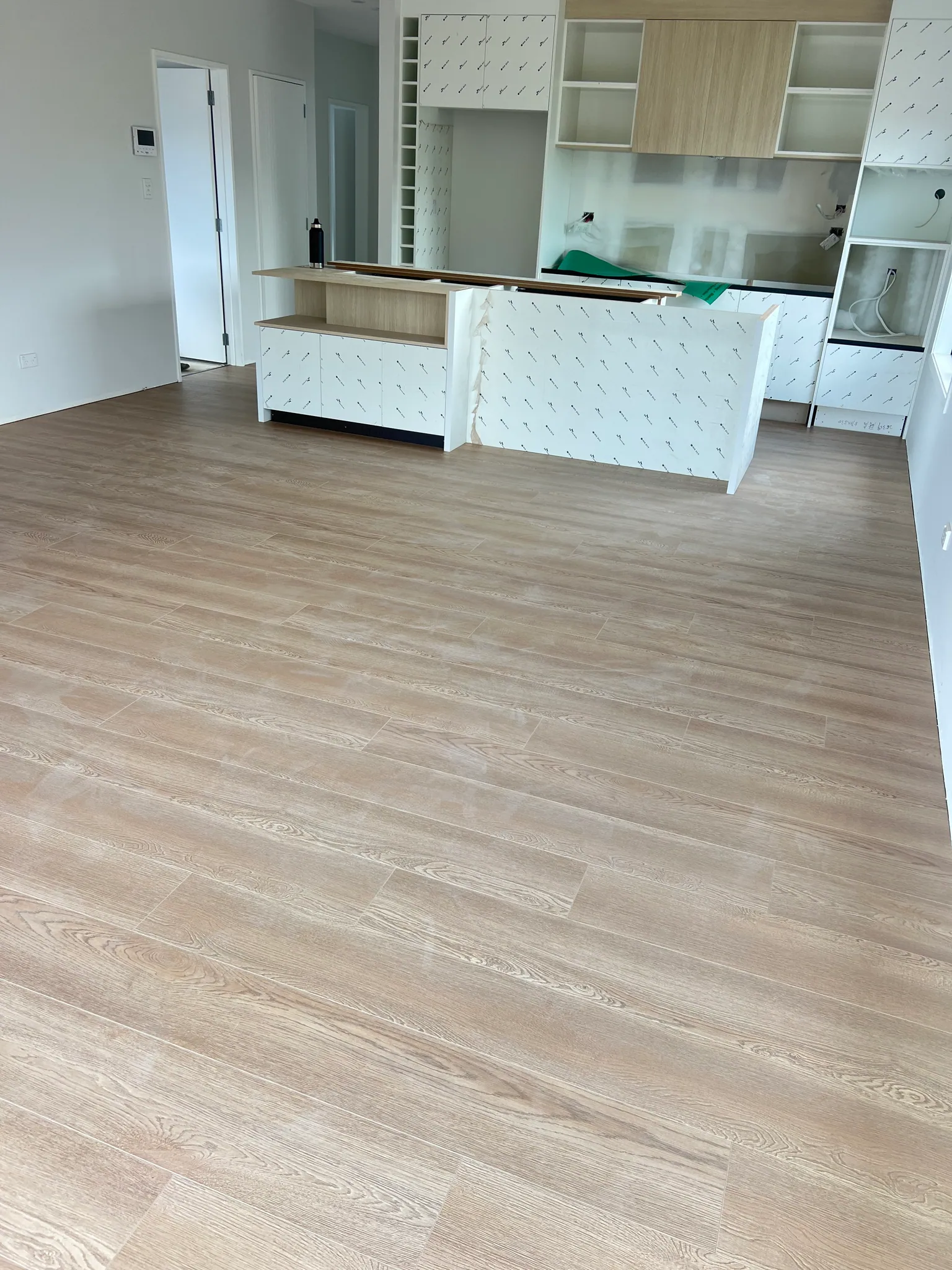 CLEARANCE!!  PK7093WP-Soft Camel Oak-90m2 left, $28+gst per m2 view 7