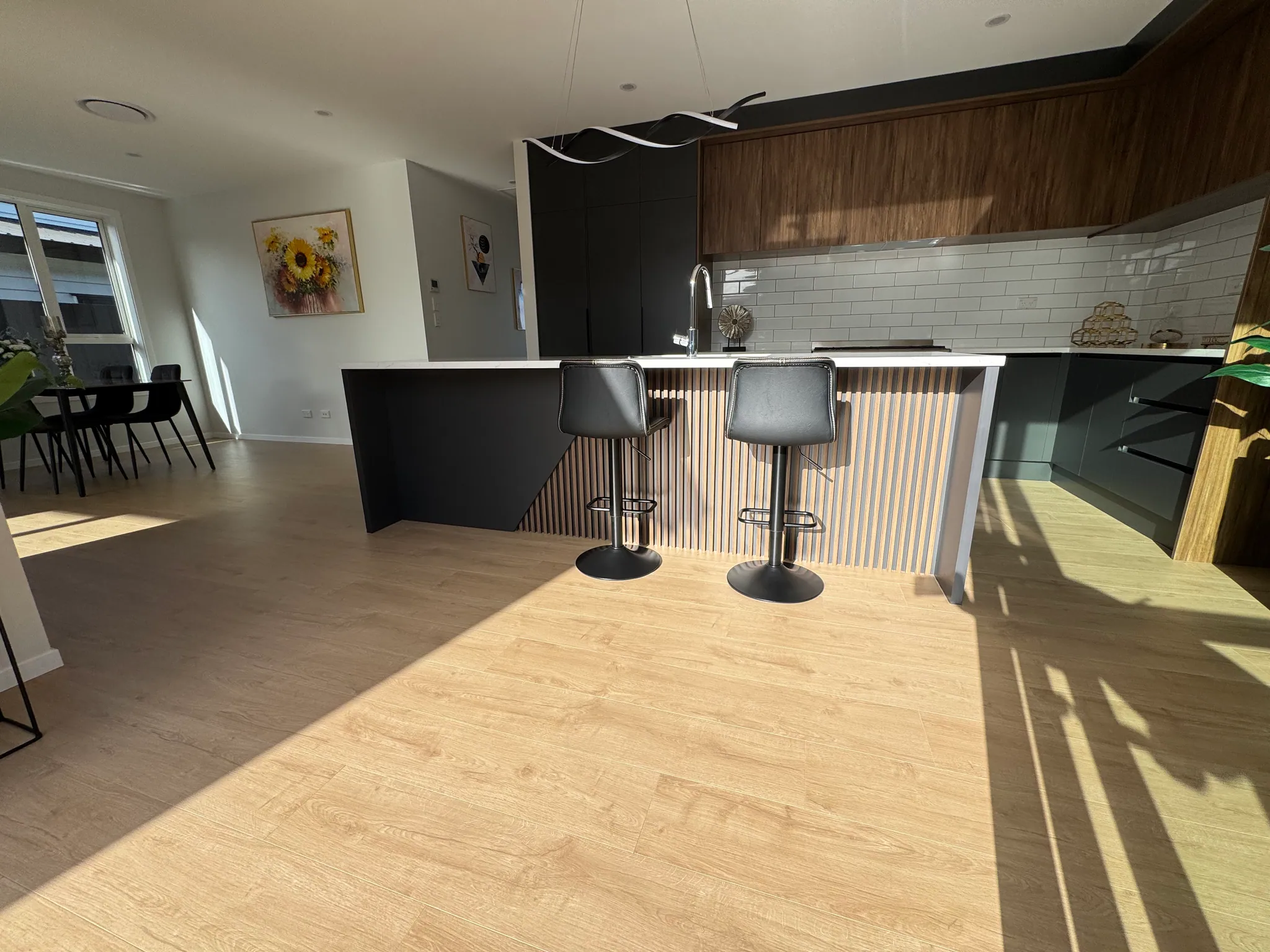 PK7096W-Smooth Cream Oak-23.8m2 left view 3