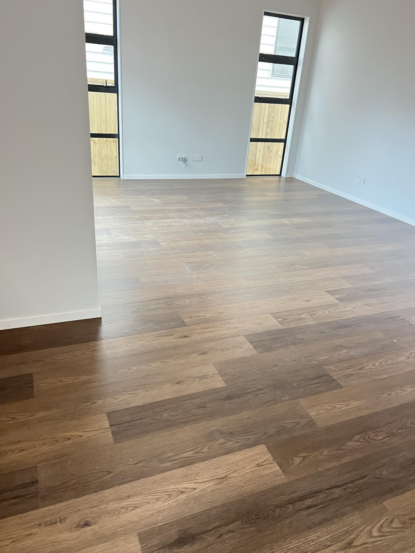2a7ca8fbbb4a5eb723cf184c9470c7d 2a7ca8fbbb4a5eb723cf184c9470c7d Bring a touch of classic sophistication to your home with <strong>English Walnut Oak</strong>. Its rich walnut tones and detailed grain pattern exude elegance, making it a standout option for both traditional and contemporary designs. Designed with <strong>water-resistant flooring</strong> technology, it provides excellent protection against spills and moisture. Perfect for creating warm and inviting spaces, English Walnut Oak is a durable and stylish choice for <strong>laminate wood flooring</strong> enthusiasts.