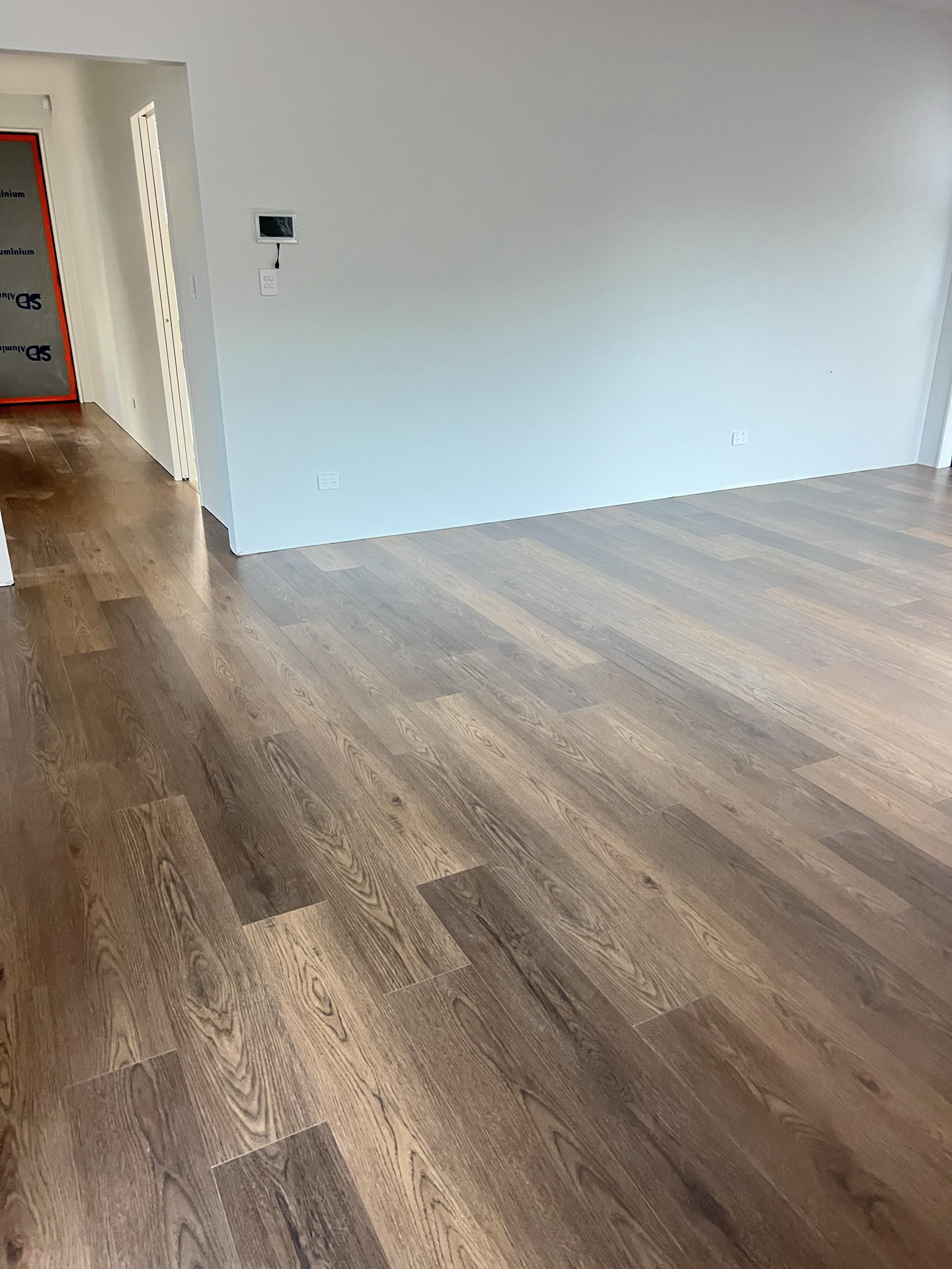 3581b9e6065d289431a5a15d3db99cd 3581b9e6065d289431a5a15d3db99cd Bring a touch of classic sophistication to your home with <strong>English Walnut Oak</strong>. Its rich walnut tones and detailed grain pattern exude elegance, making it a standout option for both traditional and contemporary designs. Designed with <strong>water-resistant flooring</strong> technology, it provides excellent protection against spills and moisture. Perfect for creating warm and inviting spaces, English Walnut Oak is a durable and stylish choice for <strong>laminate wood flooring</strong> enthusiasts.
